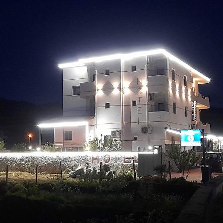Hotel Apostoli Përmet المظهر الخارجي الصورة